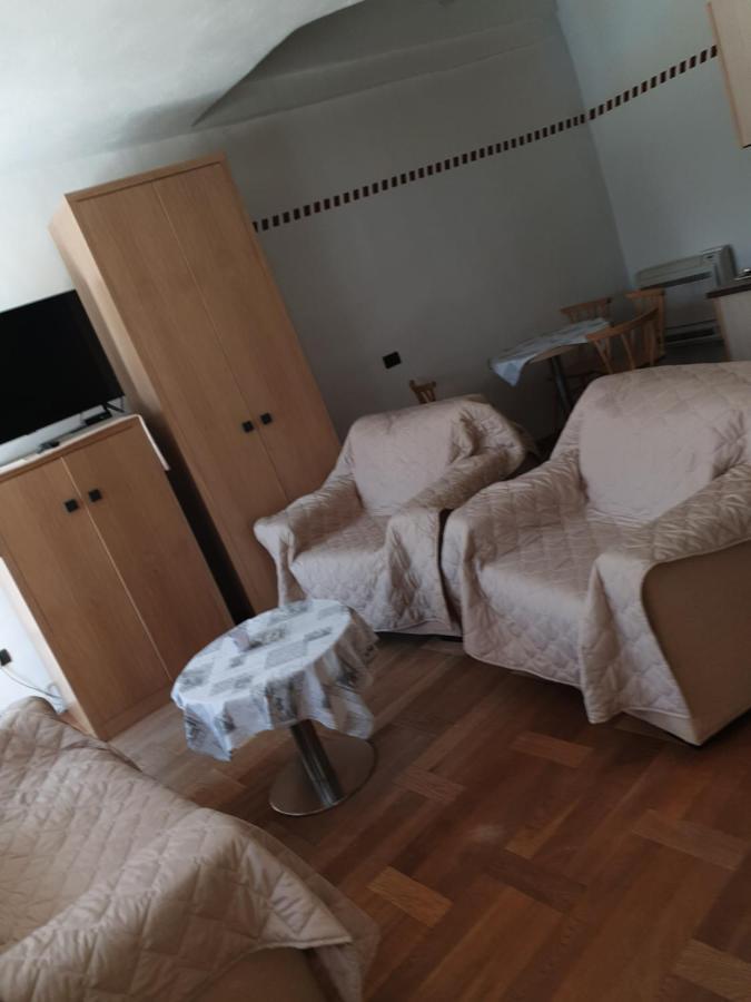 Smartno Apartmaji Sobe Josko Διαμέρισμα Εξωτερικό φωτογραφία