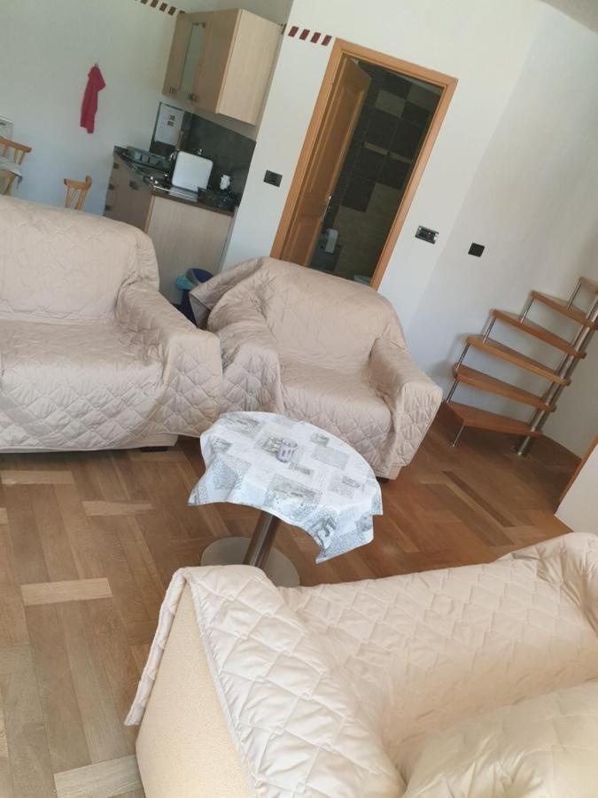 Smartno Apartmaji Sobe Josko Διαμέρισμα Εξωτερικό φωτογραφία